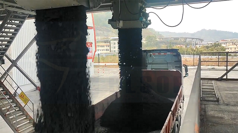 為鐵路車皮裝運煤炭等散裝物料帶來了快速定量裝車自動化技術方案